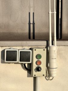 Detalle de los mandos exteriores